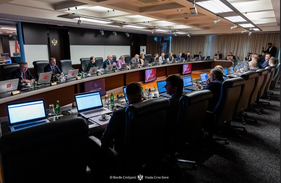 GI 21 maj: Crnoj Gori nije potrebno više od 14 ministarstava