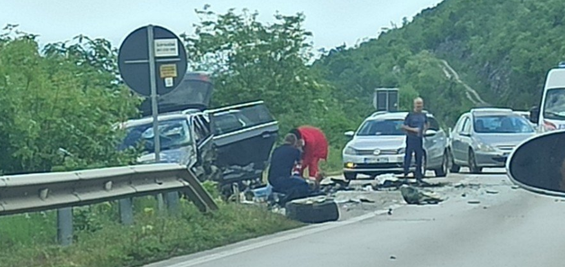 Sudar na putu Danilovgrad &#8211; Nikšić: Troje povrijeđenih transportovano u KCCG
