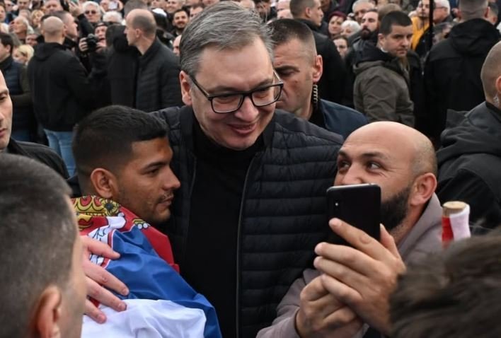 Skoro 200 sudija i tužilaca potpisalo izjavu da Vučićeve izjave poprimaju obilježja krivičnih djela