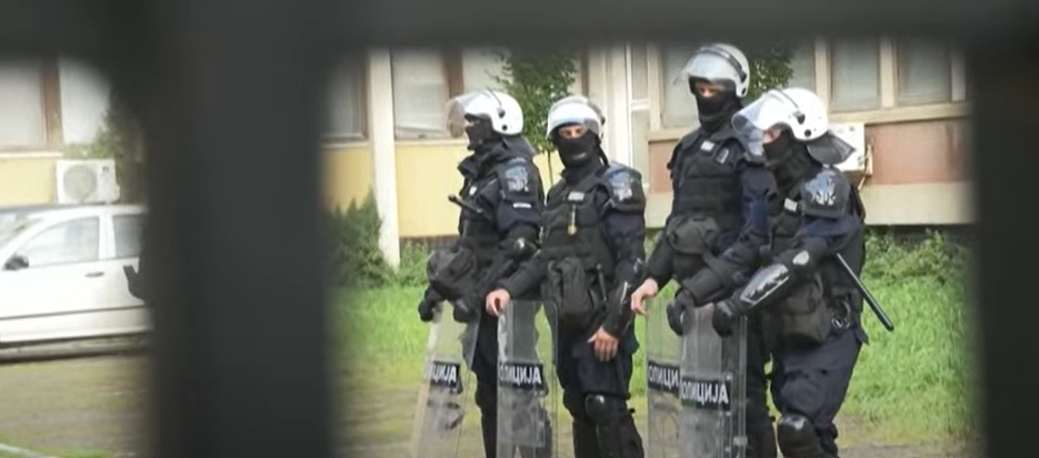 Srbija: Fizička blokada Bogoslovskog fakulteta, studenti ispred suda u Novom Sadu i Rektorata u Nišu