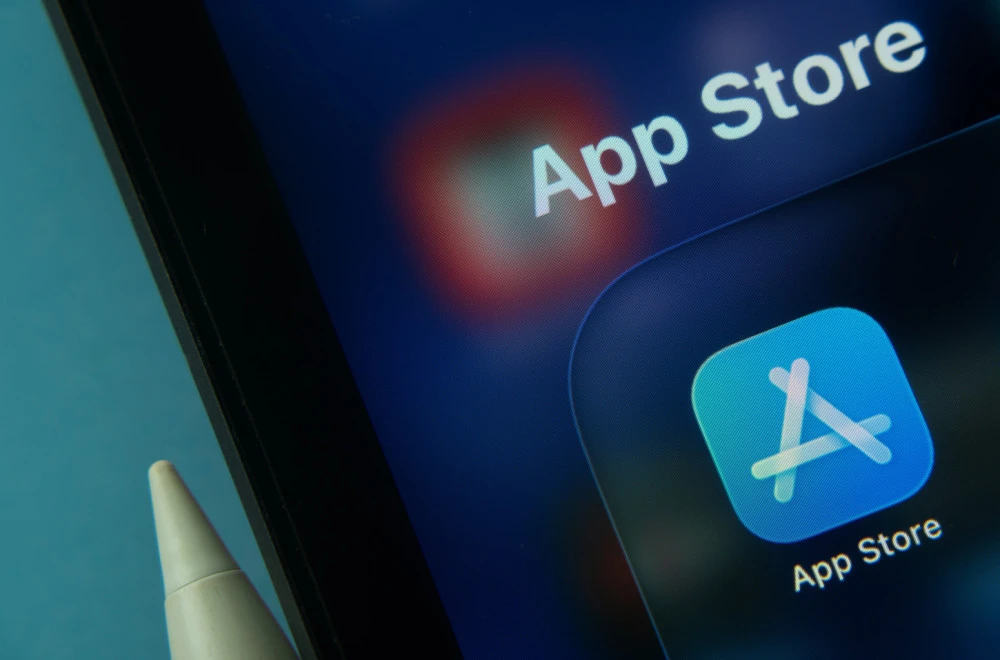 Bangla press / Shutterstock.com
