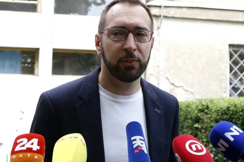 Foto: EPA/ANTONIO BAT