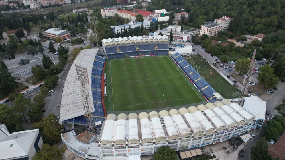Prostor sa juga oivičen sa gradskim stadionom, Foto: Dan