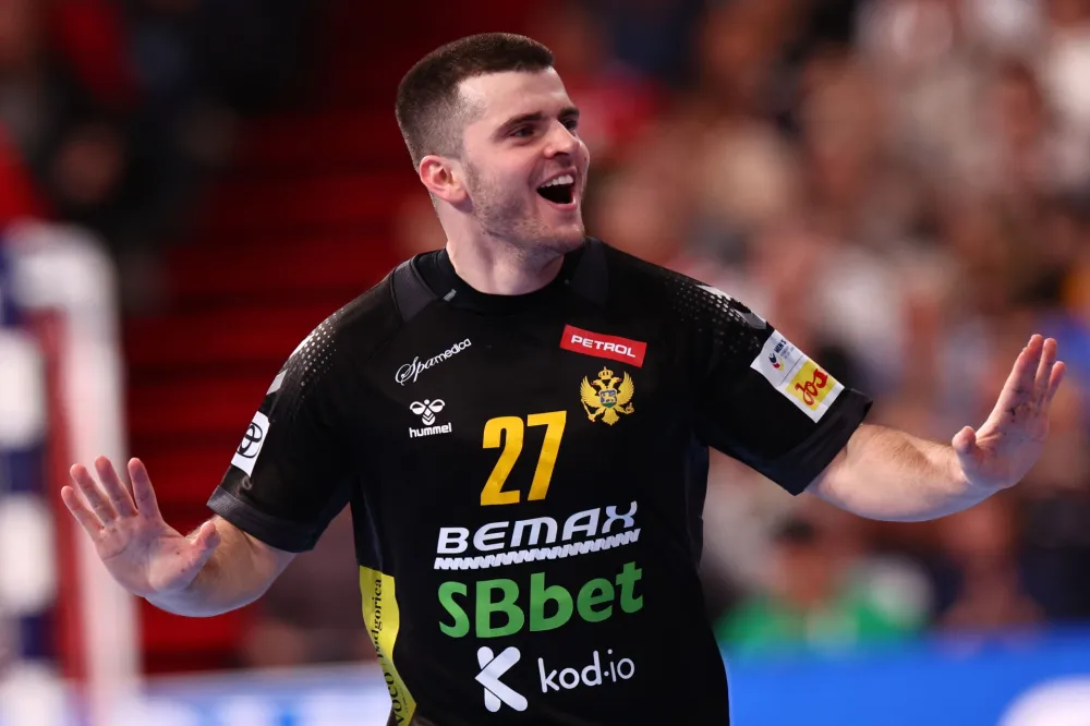 Luka Radović

//EPA-EFE-ANNA SZILAGYI